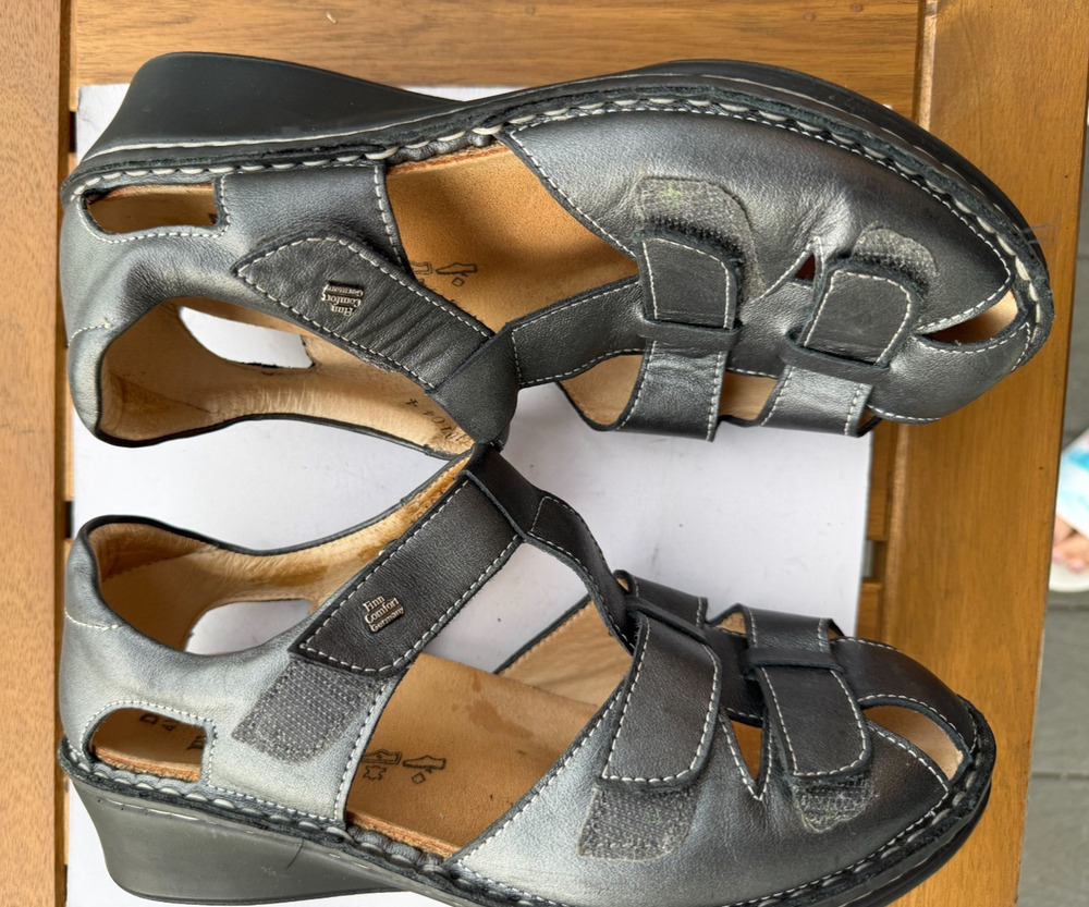 Finn Comfort Germany Metallic Gray Leather Sandals Adjustable Sz- EU 4.5 US-7